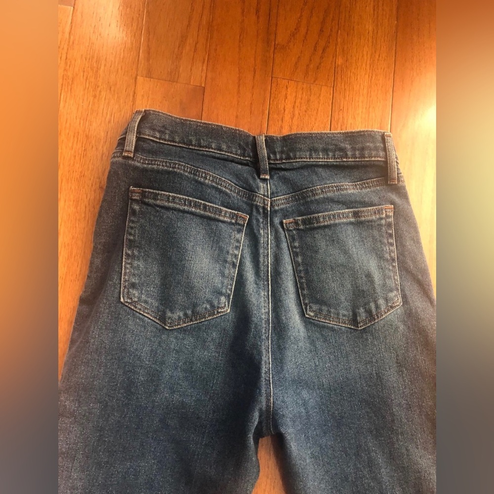 NWOT Ann Taylor LOFT High Rise Pintucked Blue Medium Wash Jeans Size 4 or 27 - Picture 5 of 9